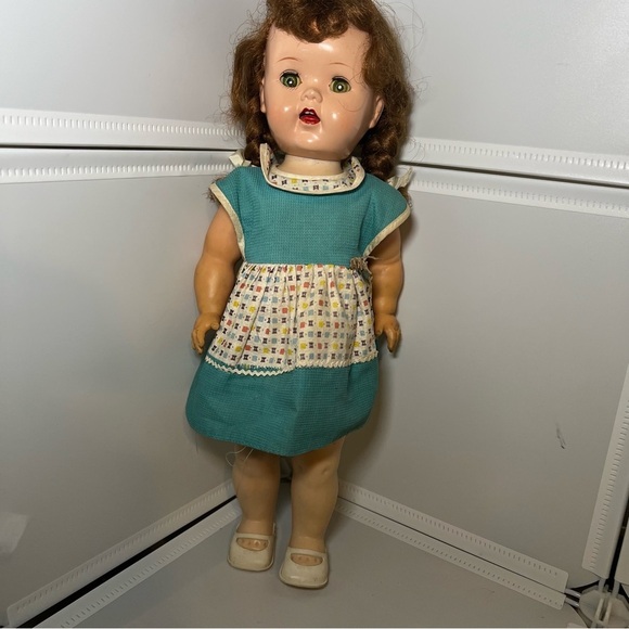Vintage Ideal Saucy Walker 16” doll Hard Plastic Brown Hair Sleep Eyes - Picture 1 of 8